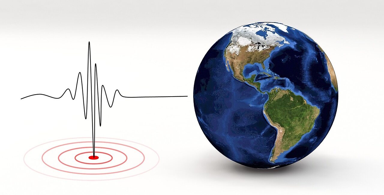 Balıkesir'de 6.1 Büyüklüğünde Deprem 1 Ölü, Çok Sayıda Yaralı